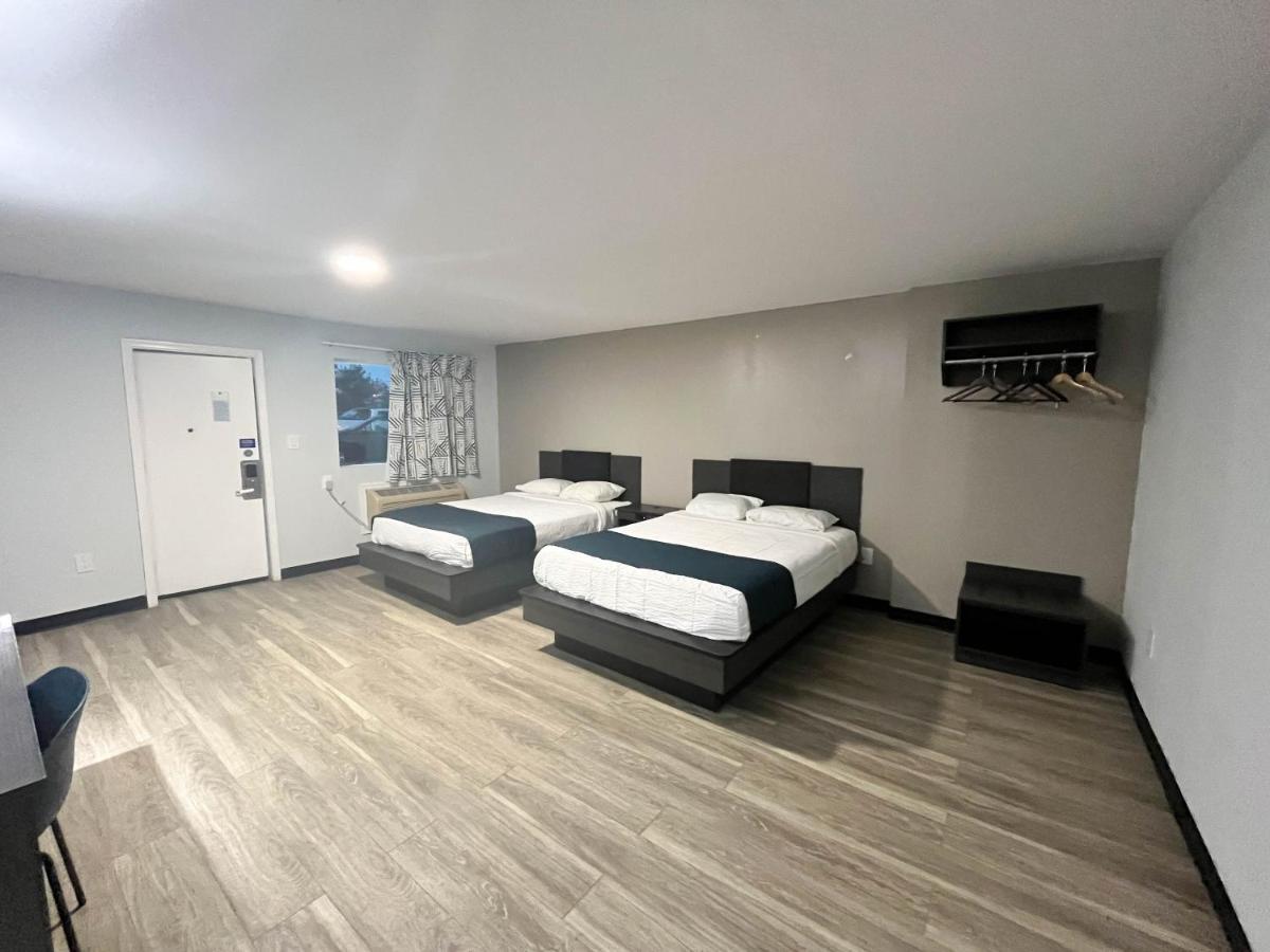 Motel 6 Williamstown Dış mekan fotoğraf